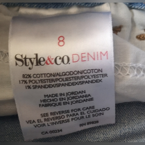 Style & Co jeans Capri. Size 8 - Picture 6 of 8